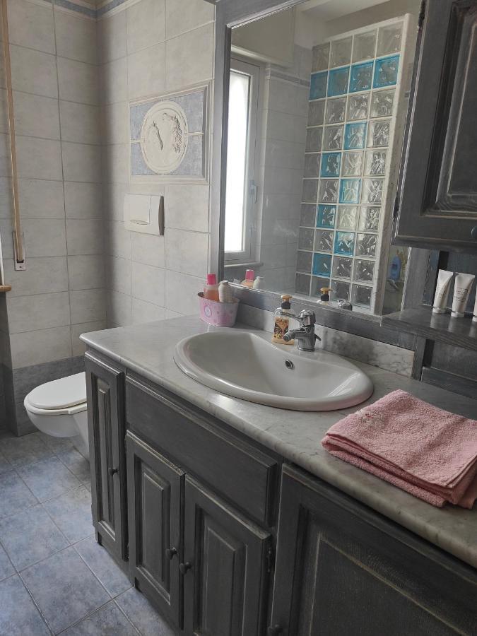 Lara'S House Apartment เวโรนา ภายนอก รูปภาพ