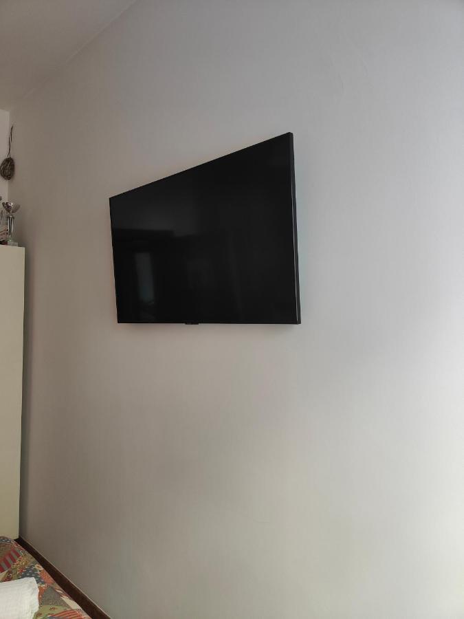 Lara'S House Apartment เวโรนา ภายนอก รูปภาพ